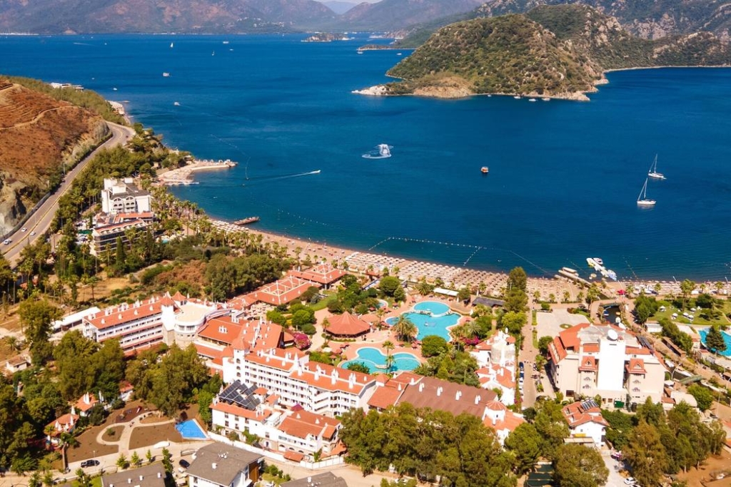 Marti Resort Hotel Otel'de Kalınır Mı?